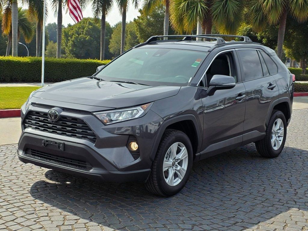2019 Toyota RAV4 XLE FWD - 22967250 - 2