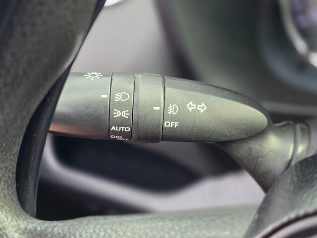 2019 Toyota RAV4 XLE FWD - 22967250 - 37