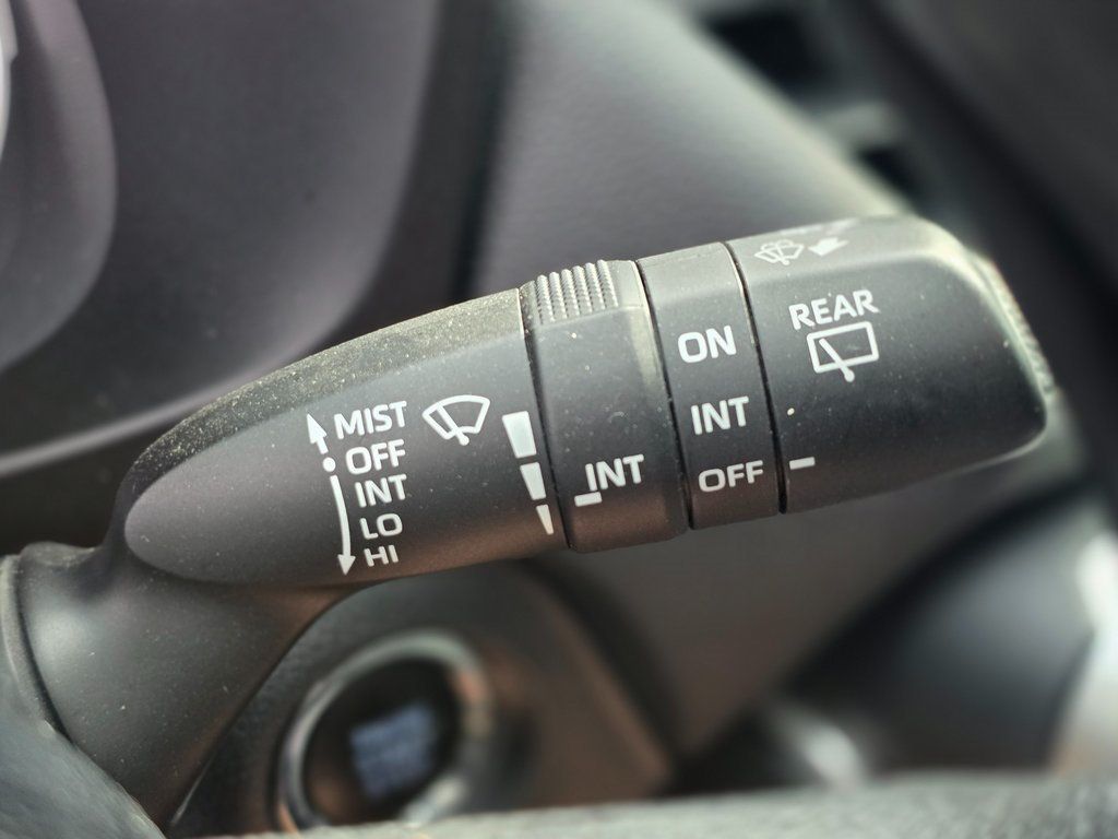 2019 Toyota RAV4 XLE FWD - 22967250 - 38