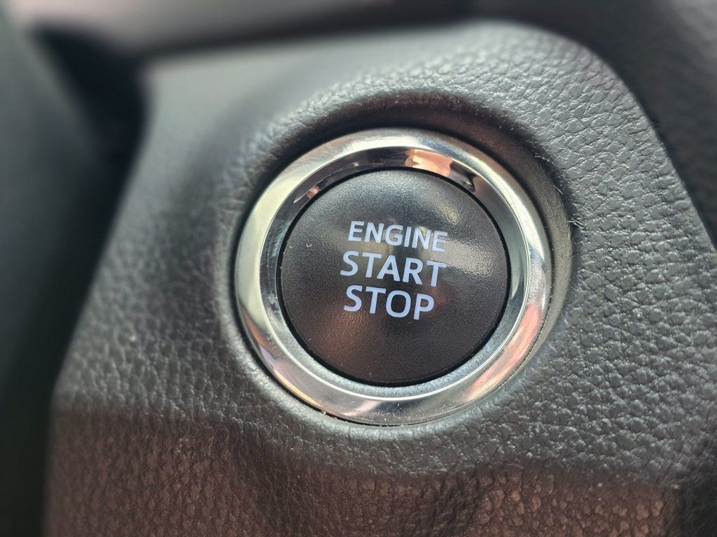 2019 Toyota RAV4 XLE FWD - 22967250 - 39