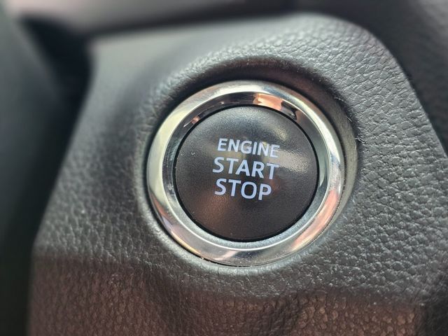 2019 Toyota RAV4 XLE FWD - 22967250 - 39