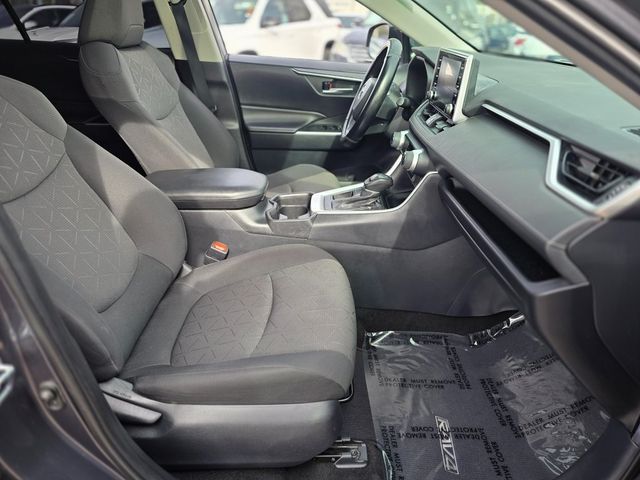 2019 Toyota RAV4 XLE FWD - 22967250 - 8