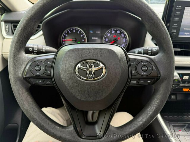 2019 Toyota RAV4 XLE FWD W/MOONROOF, APPLE CAR PLAY & BLINDSPOT - 22939862 - 18