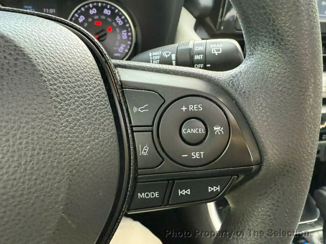 2019 Toyota RAV4 XLE FWD W/MOONROOF, APPLE CAR PLAY & BLINDSPOT - 22939862 - 20