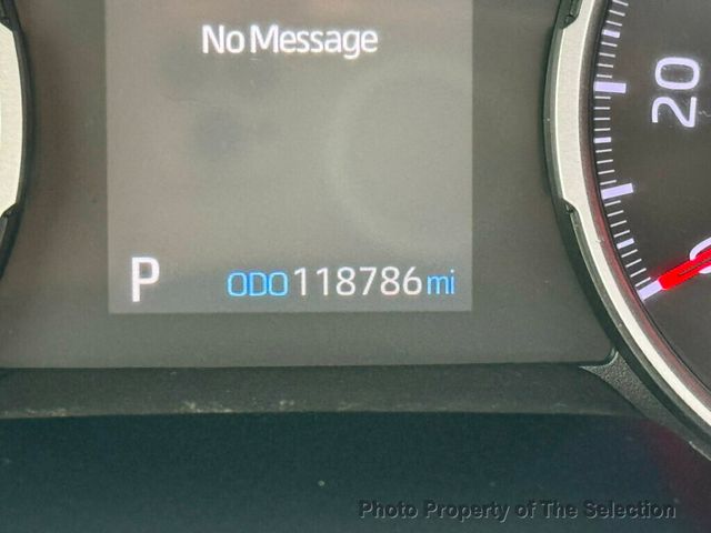 2019 Toyota RAV4 XLE FWD W/MOONROOF, APPLE CAR PLAY & BLINDSPOT - 22939862 - 24