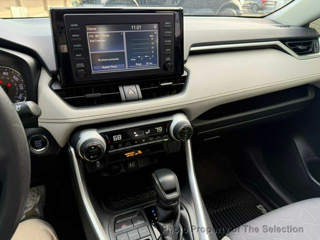 2019 Toyota RAV4 XLE FWD W/MOONROOF, APPLE CAR PLAY & BLINDSPOT - 22939862 - 25