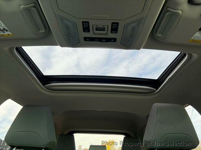 2019 Toyota RAV4 XLE FWD W/MOONROOF, APPLE CAR PLAY & BLINDSPOT - 22939862 - 36