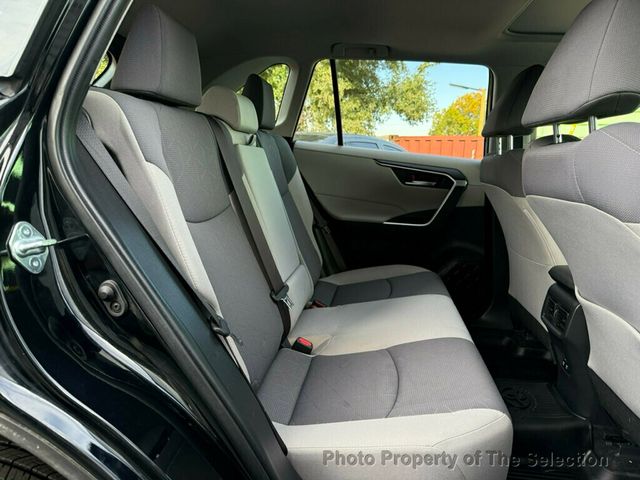 2019 Toyota RAV4 XLE FWD W/MOONROOF, APPLE CAR PLAY & BLINDSPOT - 22939862 - 41