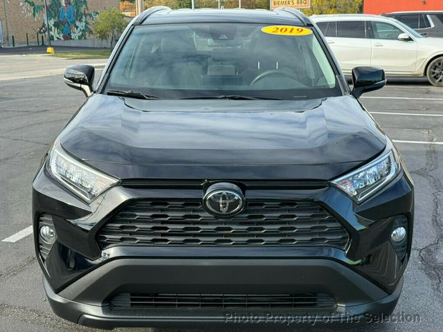2019 Toyota RAV4 XLE FWD W/MOONROOF, APPLE CAR PLAY & BLINDSPOT - 22939862 - 5
