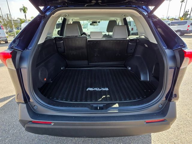 2019 Toyota RAV4 XLE Premium AWD - 22972145 - 12