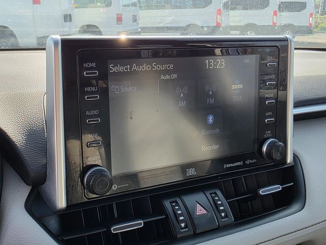 2019 Toyota RAV4 XLE Premium AWD - 22972145 - 28