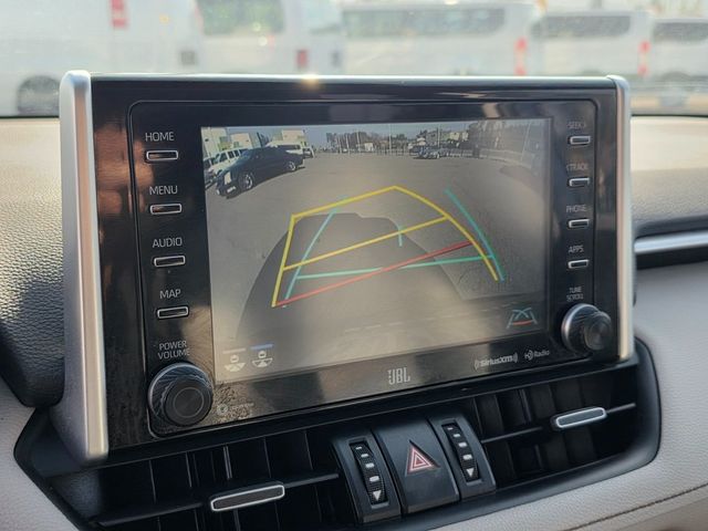 2019 Toyota RAV4 XLE Premium AWD - 22972145 - 29
