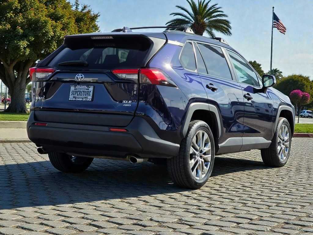 2019 Toyota RAV4 XLE Premium AWD - 22972145 - 6