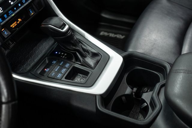 2019 Toyota RAV4 XLE Premium AWD - 23086518 - 15