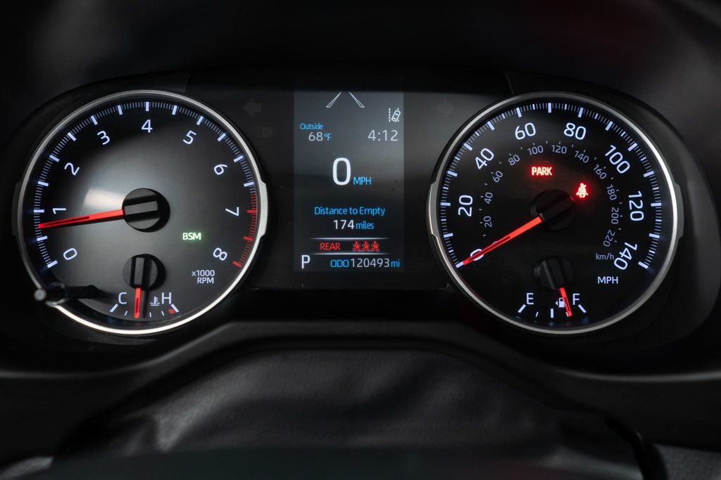 Toyota RAV4 photo 18