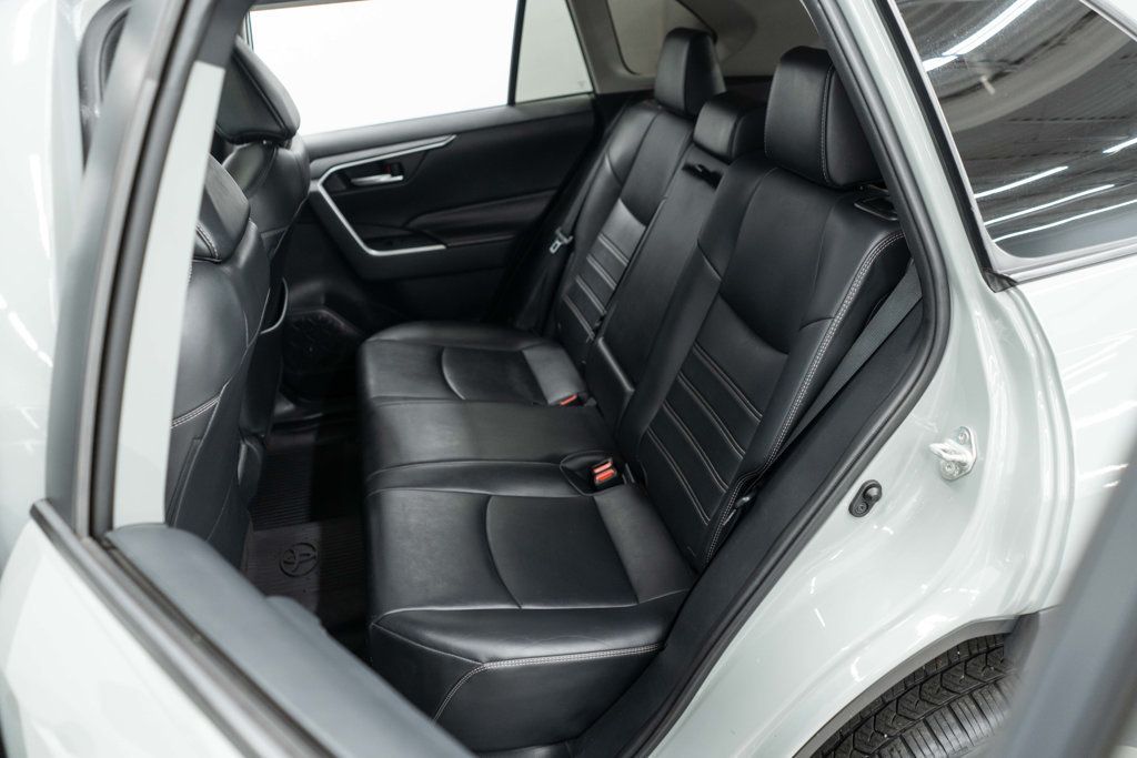 Toyota RAV4 photo 29