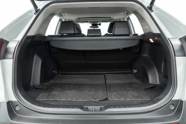 2019 Toyota RAV4 XLE Premium AWD - 23086518 - 29