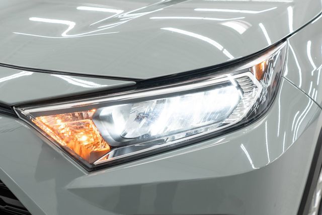 2019 Toyota RAV4 XLE Premium AWD - 23086518 - 43
