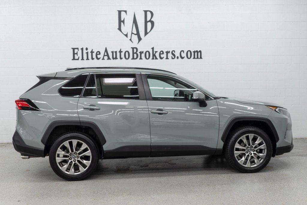 Toyota RAV4 photo 5