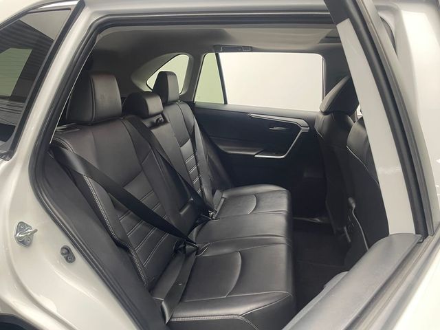 2019 Toyota RAV4 XLE Premium AWD - 22959841 - 24