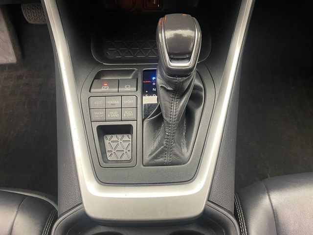2019 Toyota RAV4 XLE Premium AWD - 22959841 - 35