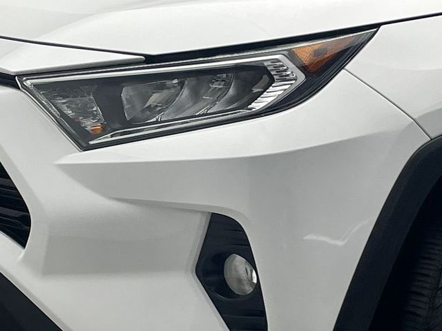 2019 Toyota RAV4 XLE Premium AWD - 22959841 - 45