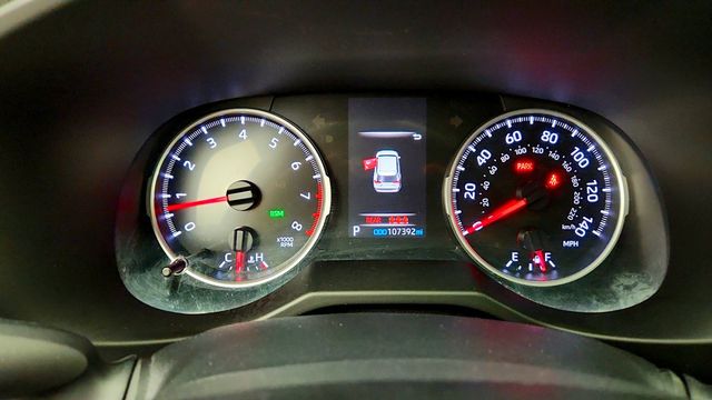 2019 Toyota RAV4 XLE Premium AWD w/ Cold Weather Pkg - 23101546 - 15