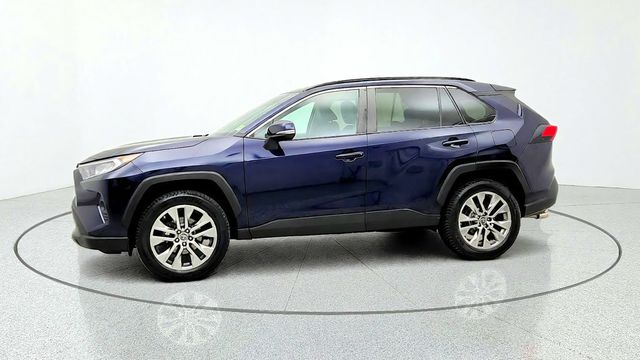 2019 Toyota RAV4 XLE Premium AWD w/ Cold Weather Pkg - 23101546 - 7