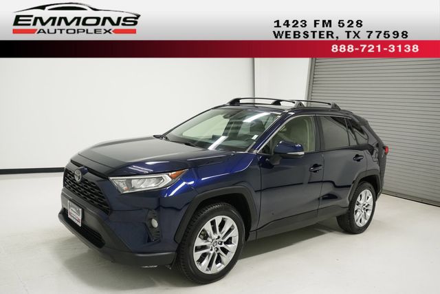 2019 Toyota RAV4 XLE Premium FWD - 22945573 - 0
