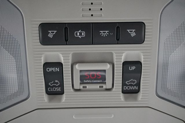 2019 Toyota RAV4 XLE Premium FWD - 22945573 - 19