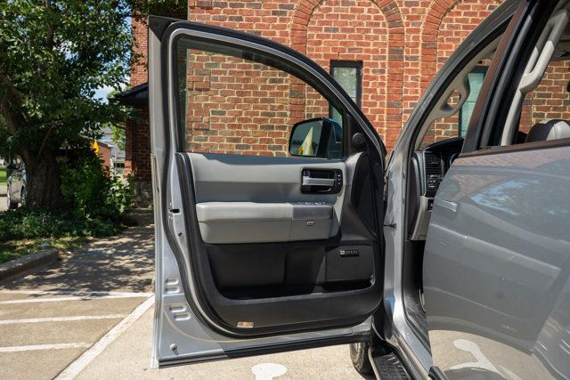 2019 Toyota Sequoia LocalTrade/Limited/4WD/2ndRowCaptains/RearEntertainment - 23034878 - 15