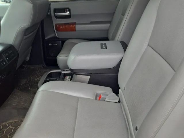 2019 Toyota Sequoia Platinum 4WD - 23035003 - 11