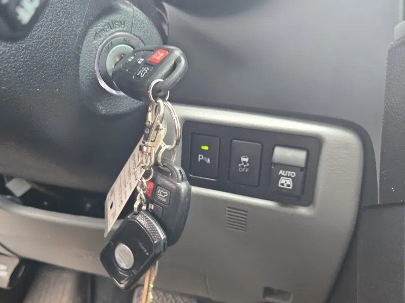 2019 Toyota Sequoia Platinum 4WD - 23035003 - 14