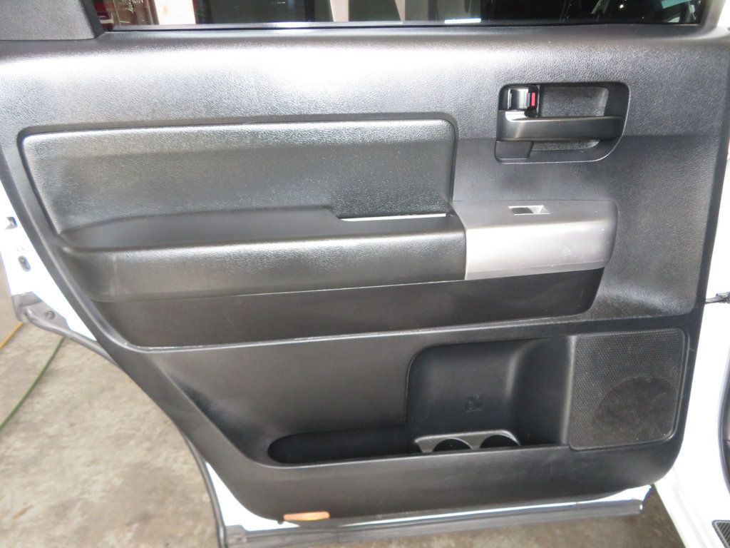 2019 Toyota Sequoia SR5 SEQUOIA 4X4 EXTRA CLEAN AZ TOYOTA TRD SPORT  ROOF RACK  - 23018754 - 19