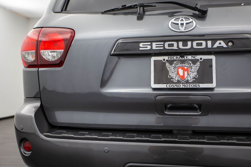2019 Toyota Sequoia TRD Sport 4WD - 22225350 - 39