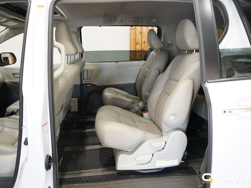 2019 Toyota Sienna  - 22921973 - 33