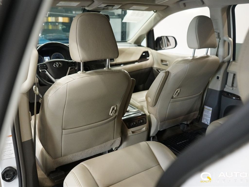 2019 Toyota Sienna  - 22921973 - 34