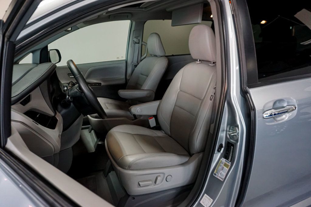 2019 Toyota Sienna *Hanicap Accessible* *VMI Handicap Conversion* *Power Ramp* - 23043305 - 9