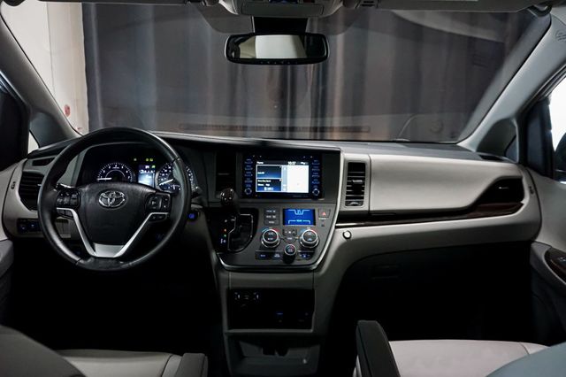 2019 Toyota Sienna *Hanicap Accessible* *VMI Handicap Conversion* *Power Ramp* - 23043305 - 10