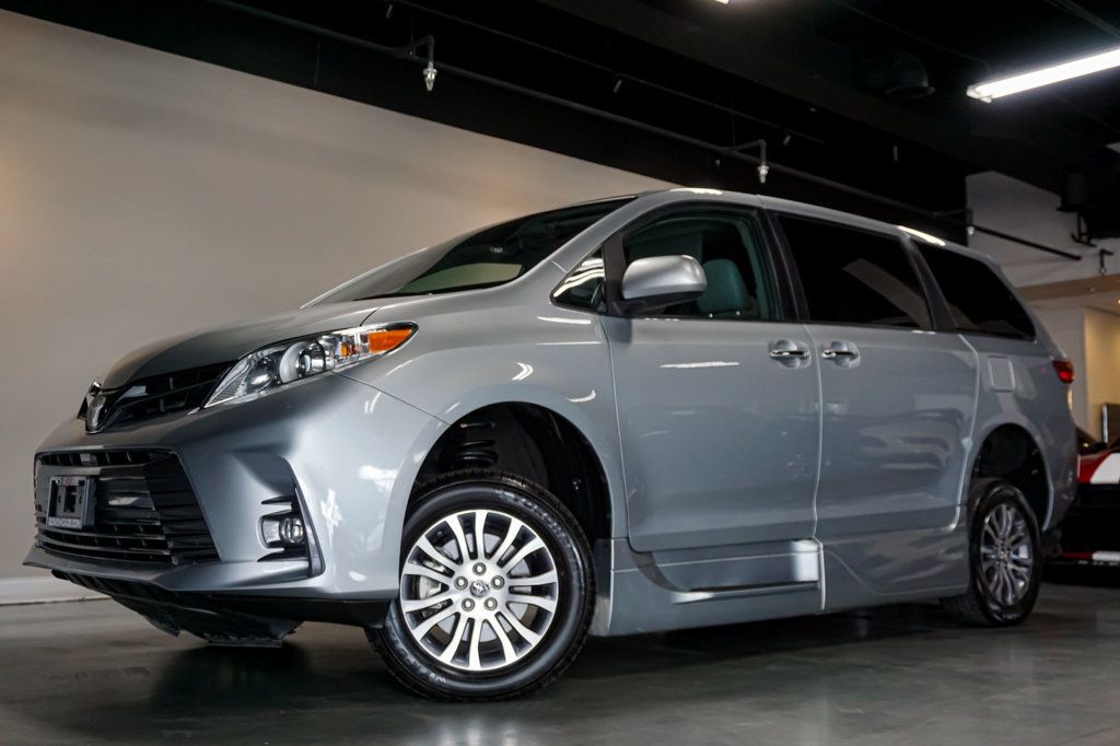 2019 Toyota Sienna *Hanicap Accessible* *VMI Handicap Conversion* *Power Ramp* - 23043305 - 1