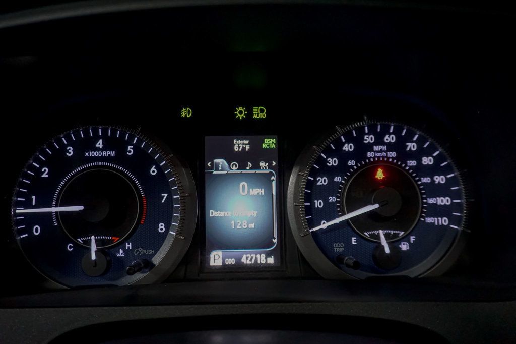 2019 Toyota Sienna *Hanicap Accessible* *VMI Handicap Conversion* *Power Ramp* - 23043305 - 23