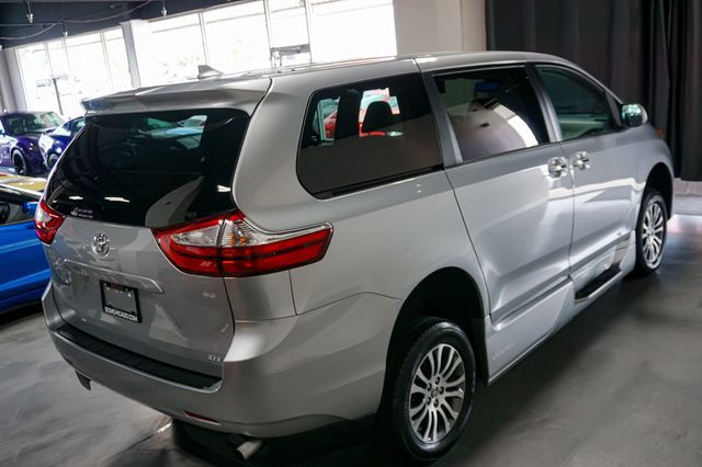 2019 Toyota Sienna *Hanicap Accessible* *VMI Handicap Conversion* *Power Ramp* - 23043305 - 26