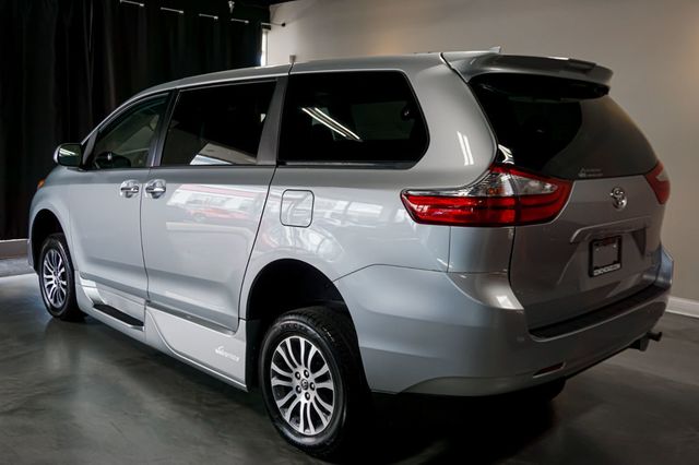 2019 Toyota Sienna *Hanicap Accessible* *VMI Handicap Conversion* *Power Ramp* - 23043305 - 27