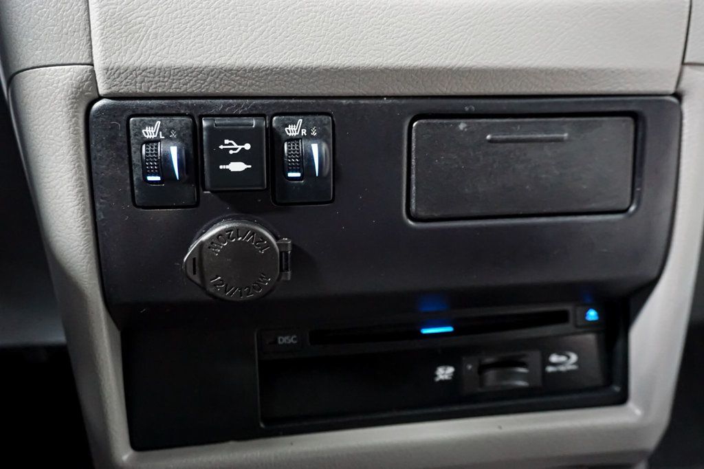 2019 Toyota Sienna *Hanicap Accessible* *VMI Handicap Conversion* *Power Ramp* - 23043305 - 41