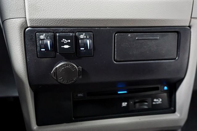 2019 Toyota Sienna *Hanicap Accessible* *VMI Handicap Conversion* *Power Ramp* - 23043305 - 41