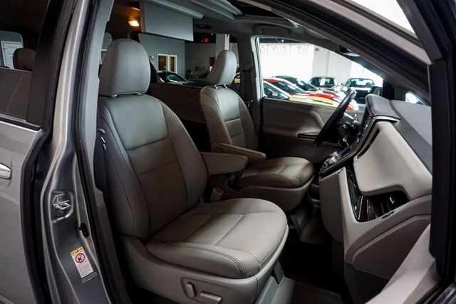2019 Toyota Sienna *Hanicap Accessible* *VMI Handicap Conversion* *Power Ramp* - 23043305 - 46