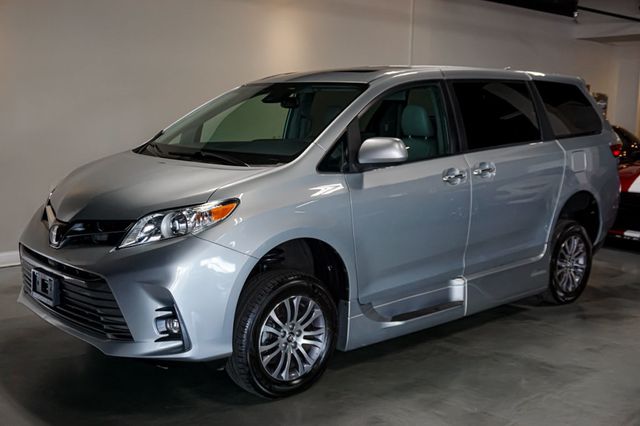 2019 Toyota Sienna *Hanicap Accessible* *VMI Handicap Conversion* *Power Ramp* - 23043305 - 5