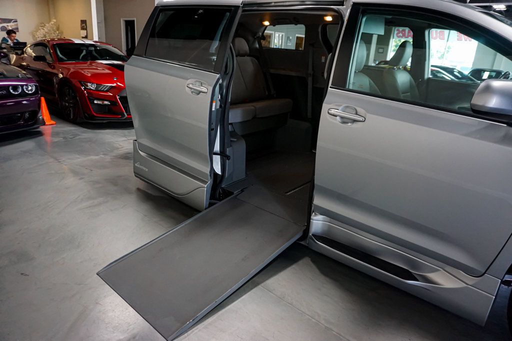 2019 Toyota Sienna *Hanicap Accessible* *VMI Handicap Conversion* *Power Ramp* - 23043305 - 64