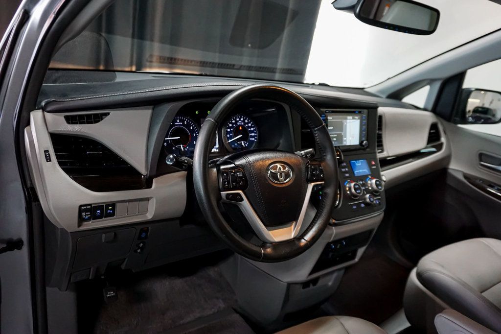 2019 Toyota Sienna *Hanicap Accessible* *VMI Handicap Conversion* *Power Ramp* - 23043305 - 67