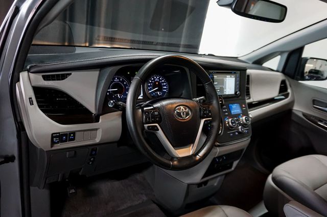 2019 Toyota Sienna *Hanicap Accessible* *VMI Handicap Conversion* *Power Ramp* - 23043305 - 67